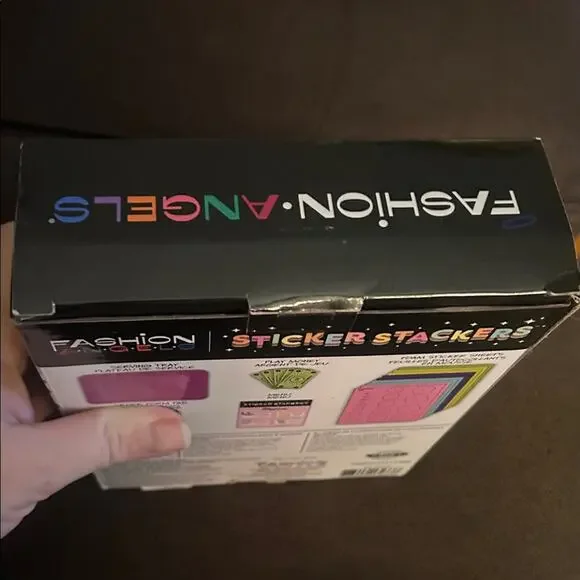 Sticker Stackers - Colorful 3D Modeling Kit - Picture 4 of 5